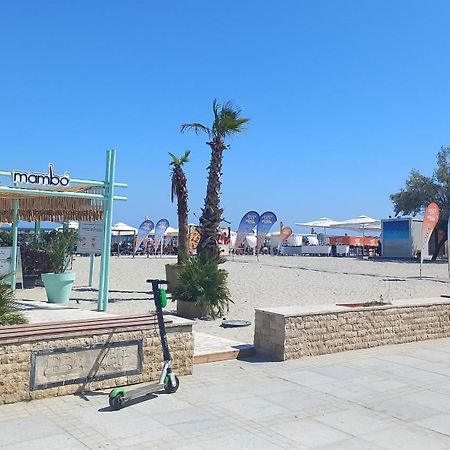 Luxury Promenada Apartment - Frontal Beachfront Mamaia Nord Năvodari Exteriér fotografie