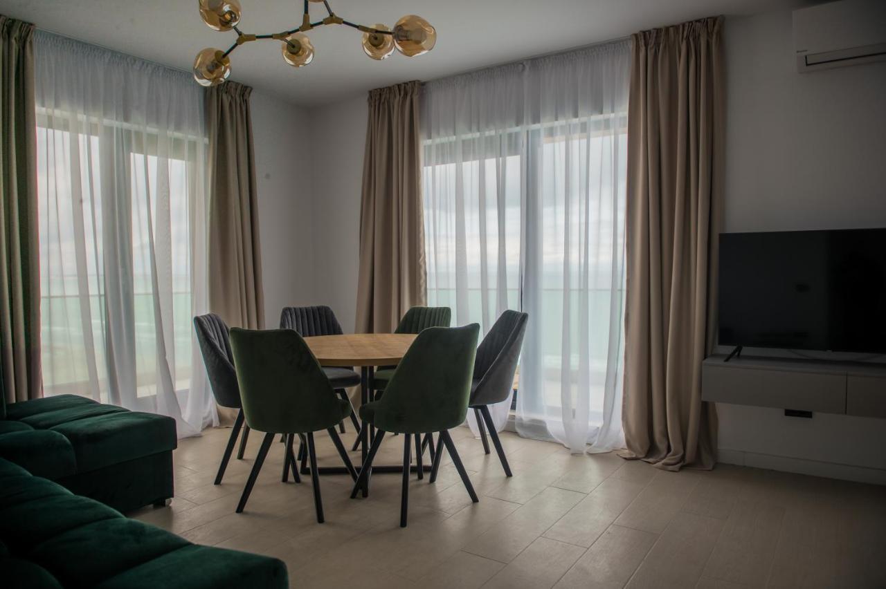 Luxury Promenada Apartment - Frontal Beachfront Mamaia Nord Năvodari Exteriér fotografie