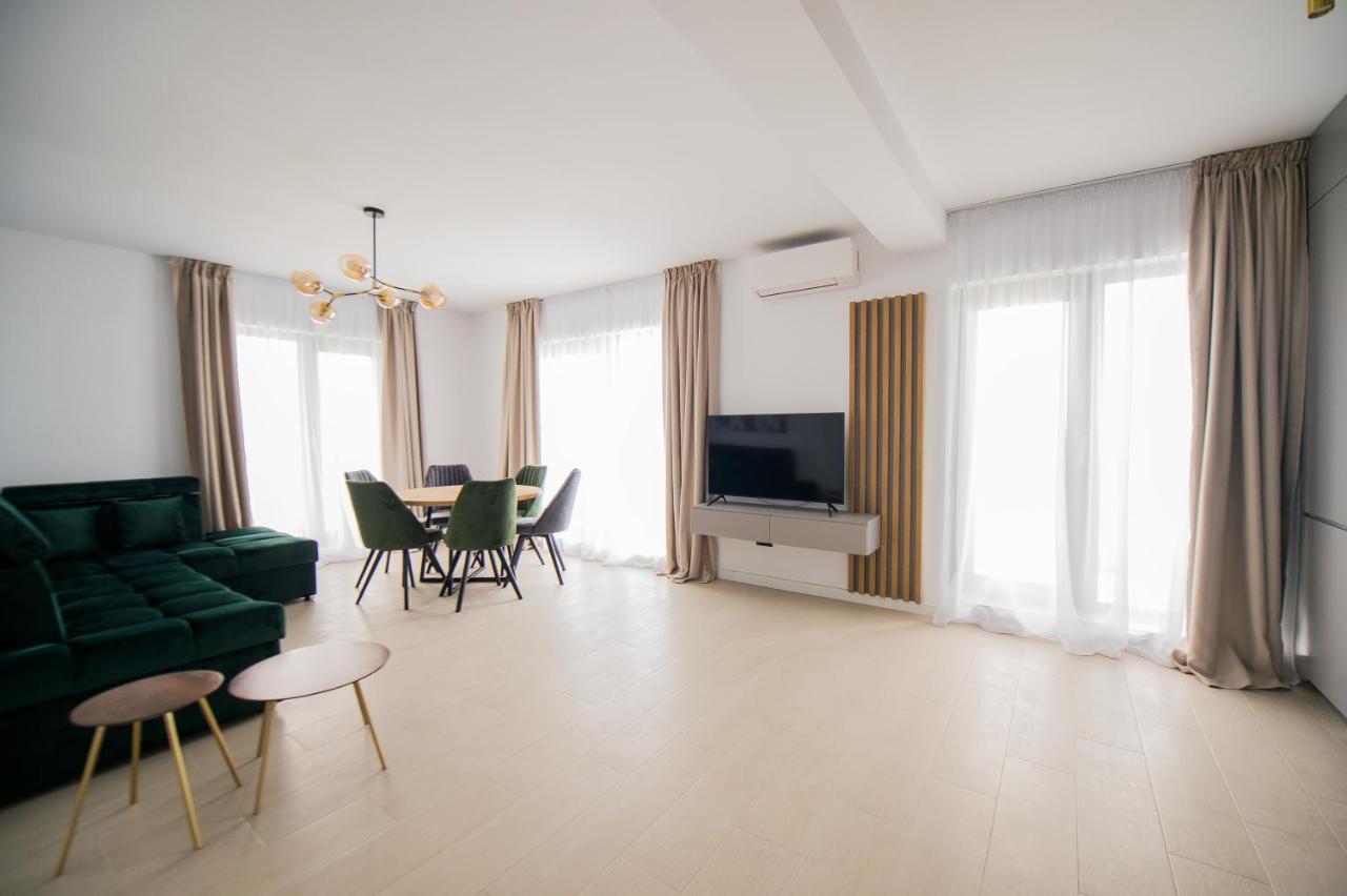 Luxury Promenada Apartment - Frontal Beachfront Mamaia Nord Năvodari Exteriér fotografie