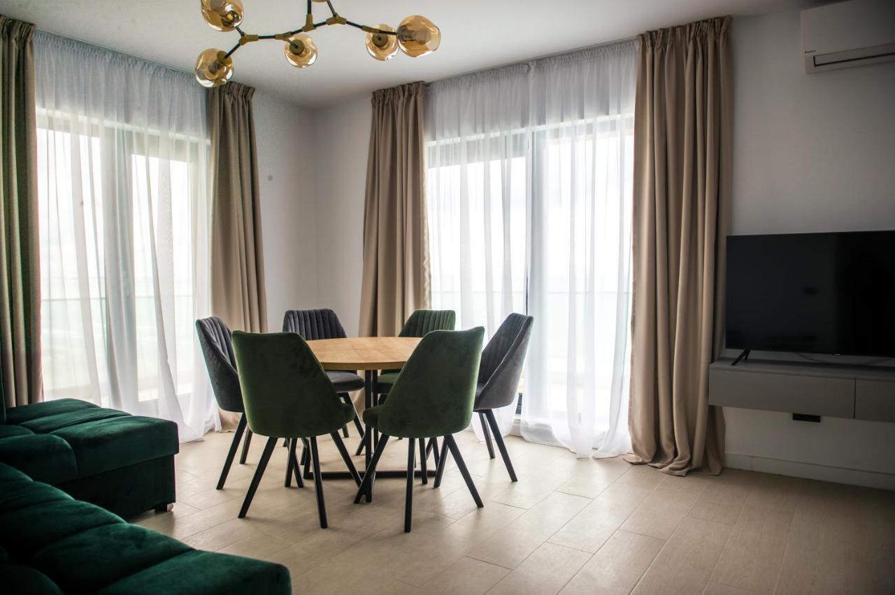 Luxury Promenada Apartment - Frontal Beachfront Mamaia Nord Năvodari Exteriér fotografie