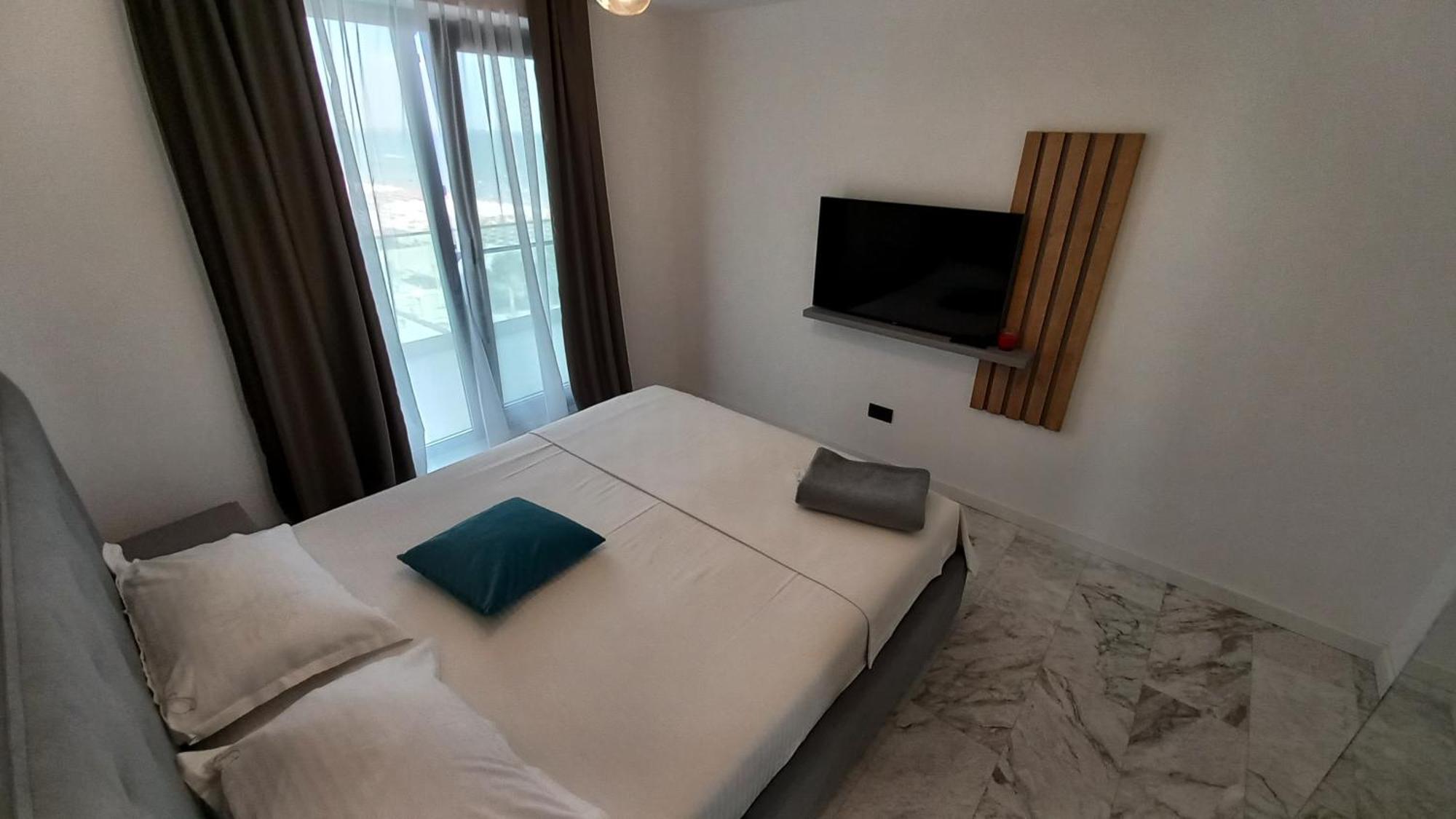 Luxury Promenada Apartment - Frontal Beachfront Mamaia Nord Năvodari Exteriér fotografie