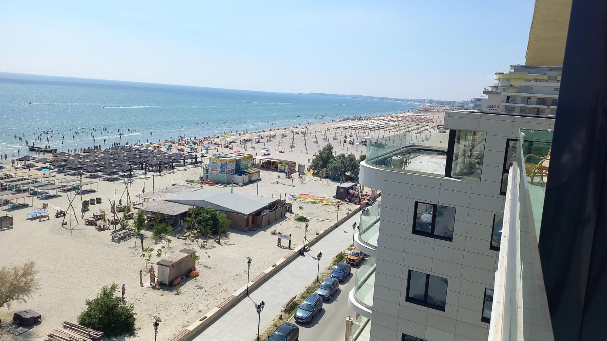 Luxury Promenada Apartment - Frontal Beachfront Mamaia Nord Năvodari Exteriér fotografie