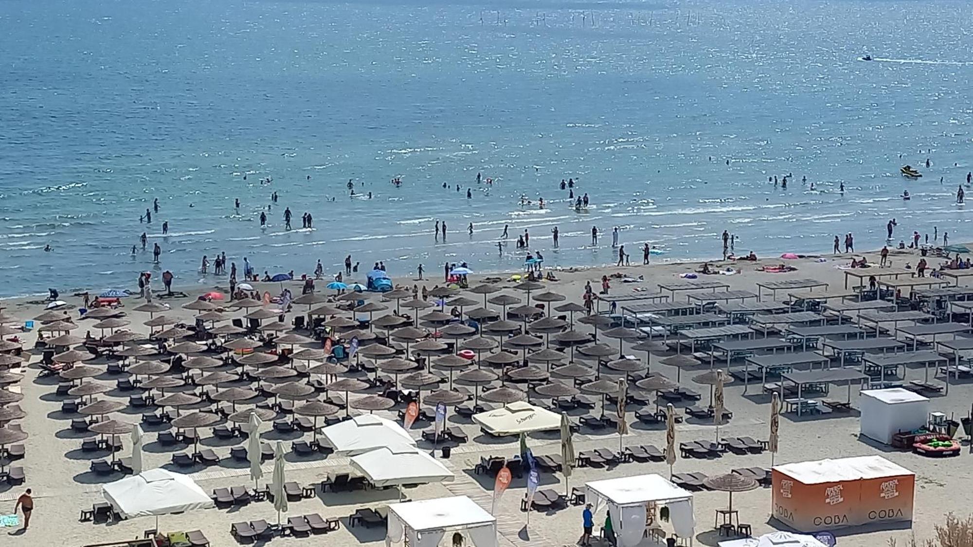 Luxury Promenada Apartment - Frontal Beachfront Mamaia Nord Năvodari Exteriér fotografie